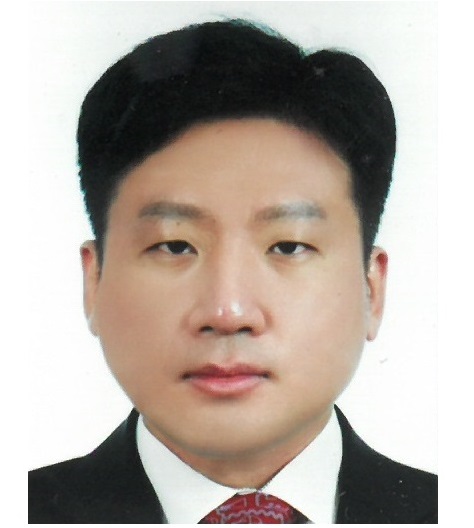 장철우 사진